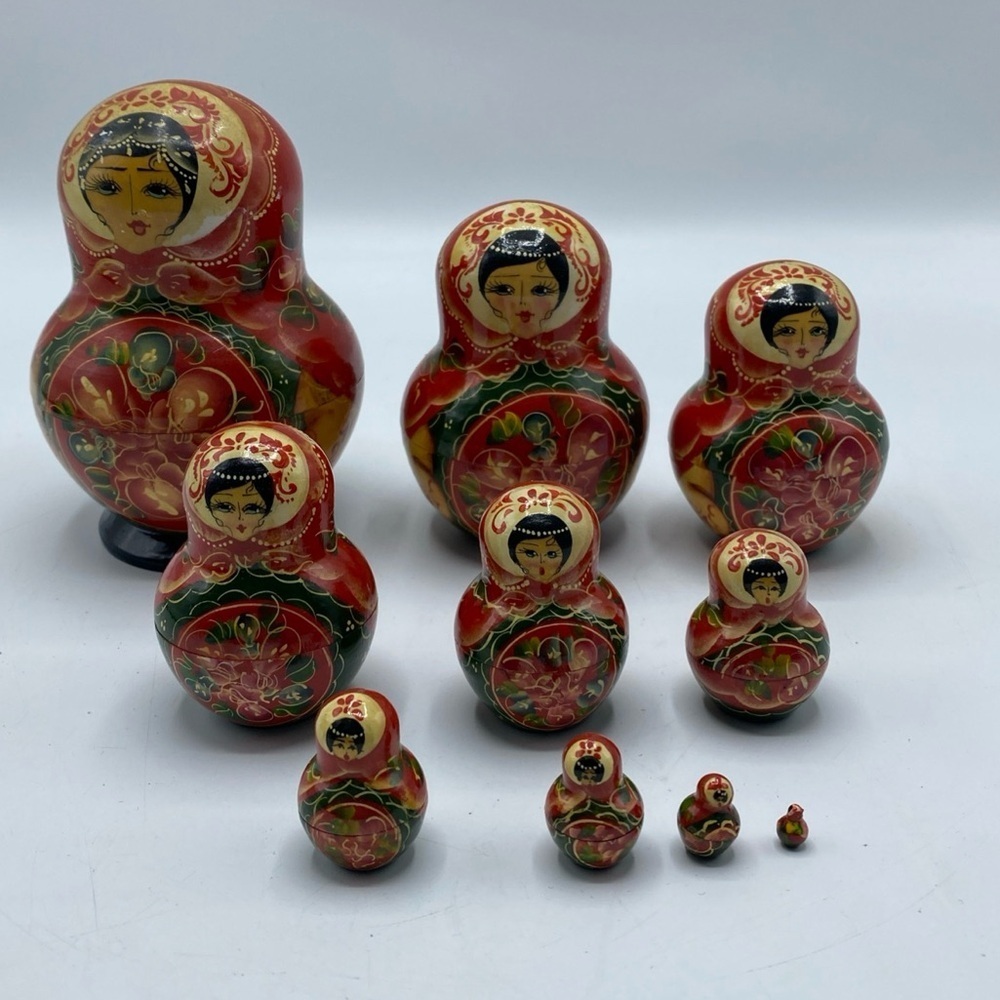 Vintage 10 Pc Signed Matryoshka Nesting Dolls Hand Painted Wood Russian